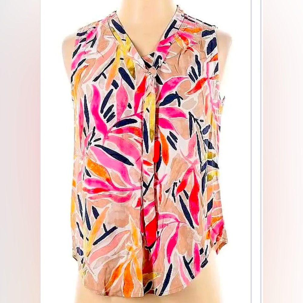 Nic and Zoe Pink and blue floral print sleeveless blouse with tie neckline